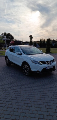 Nissan Qashqai cena 65000 przebieg: 90800, rok produkcji 2015 z Ozorków małe 92